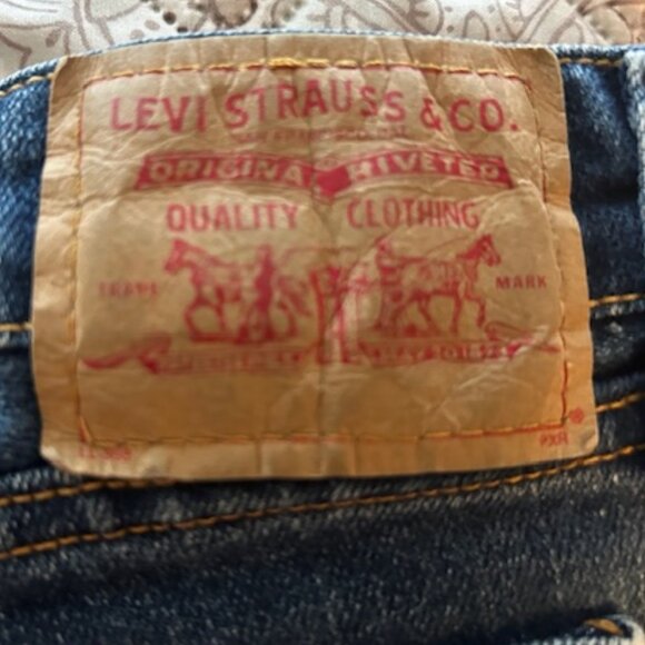Levi's 3" jean shorts - Picture 5 of 11
